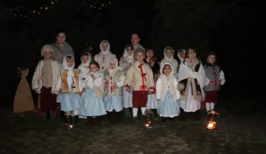 Tradiční koledování na Zlatou neděli se Zrníčkem